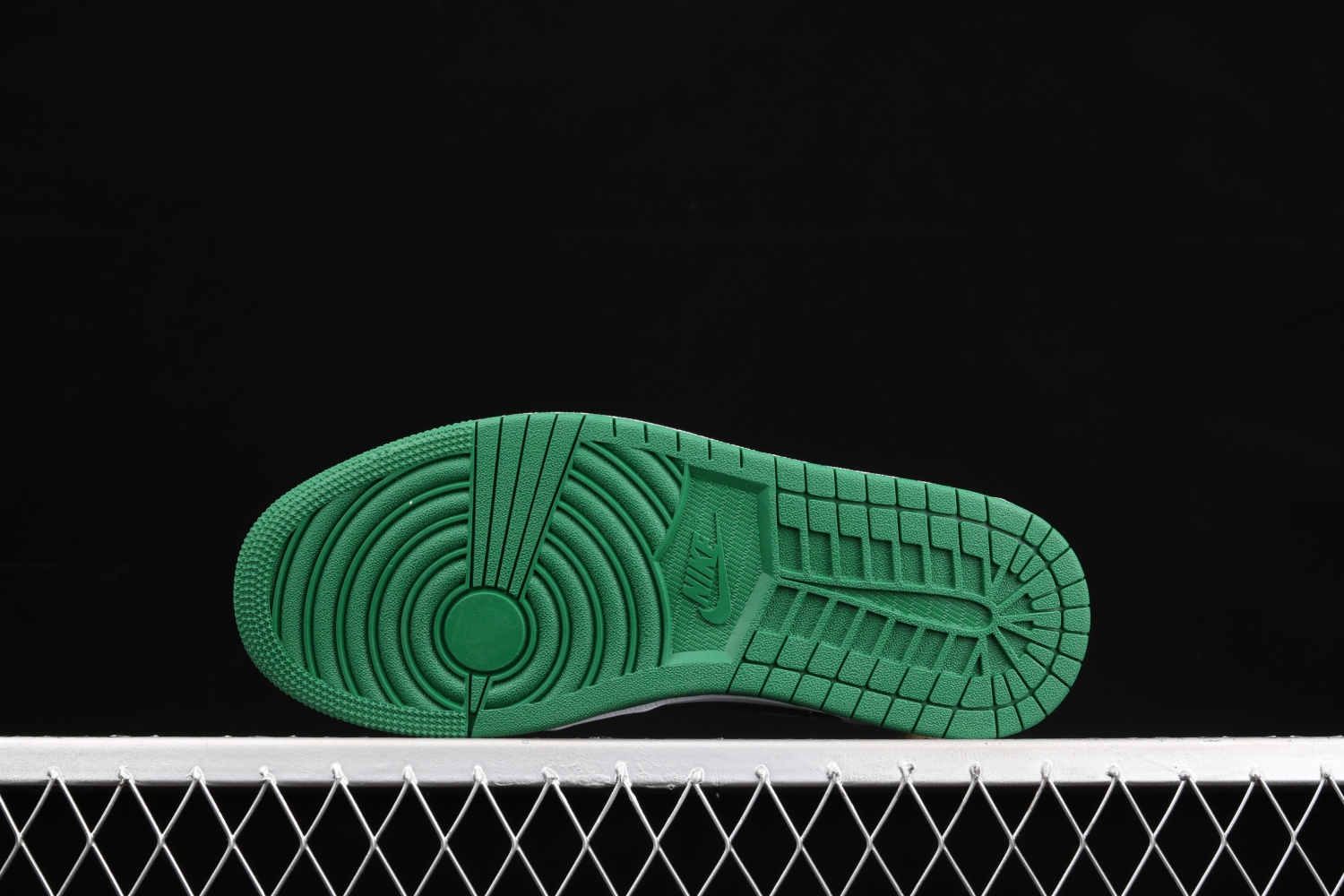 Jordan 1 Low White Lucky Green Black 553558-129