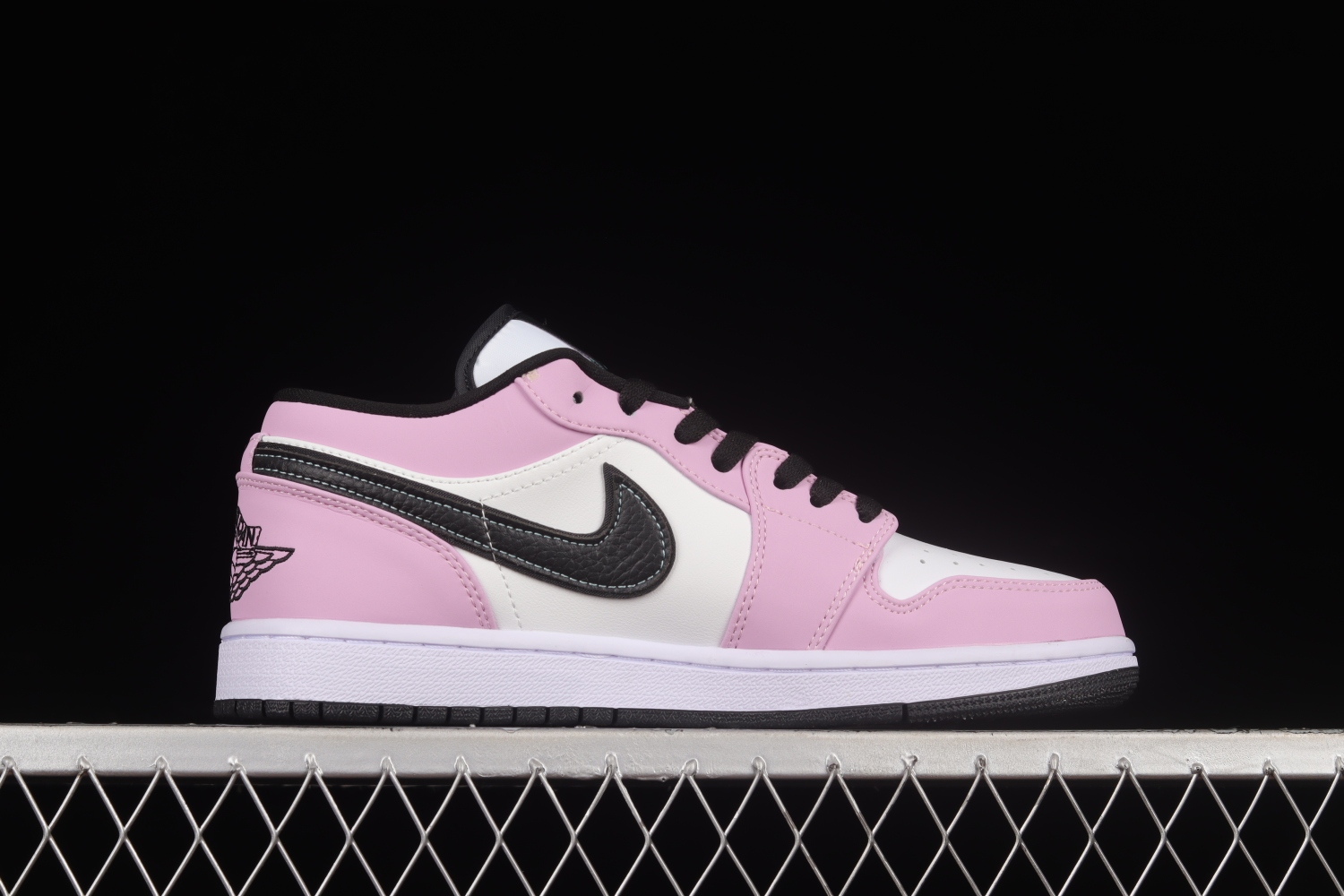 Jordan 1 Low SE Violet Shock White Black CK3022-503
