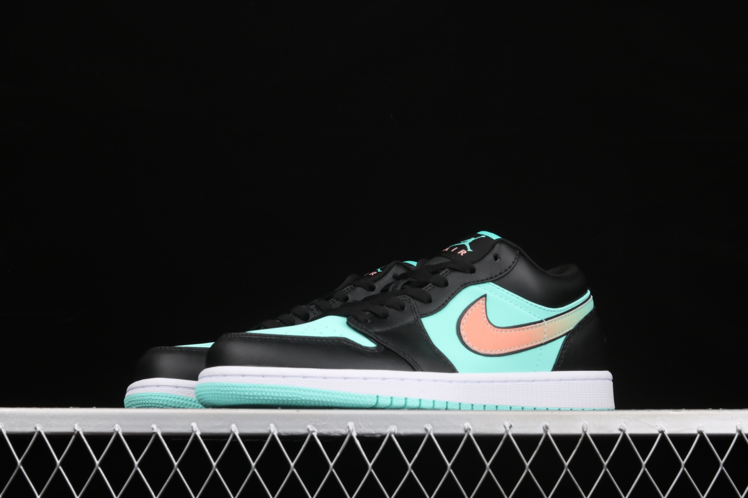 Jordan 1 Low SE Tropical Twist CK3022-301