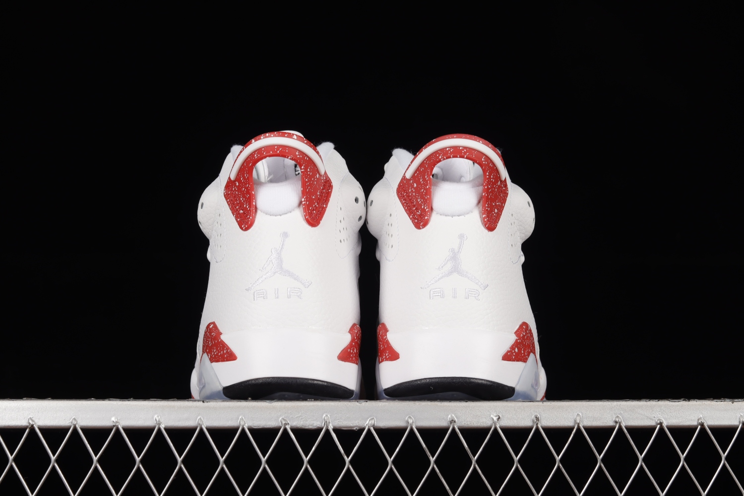 Jordan 6 Retro Red Oreo CT8529-162