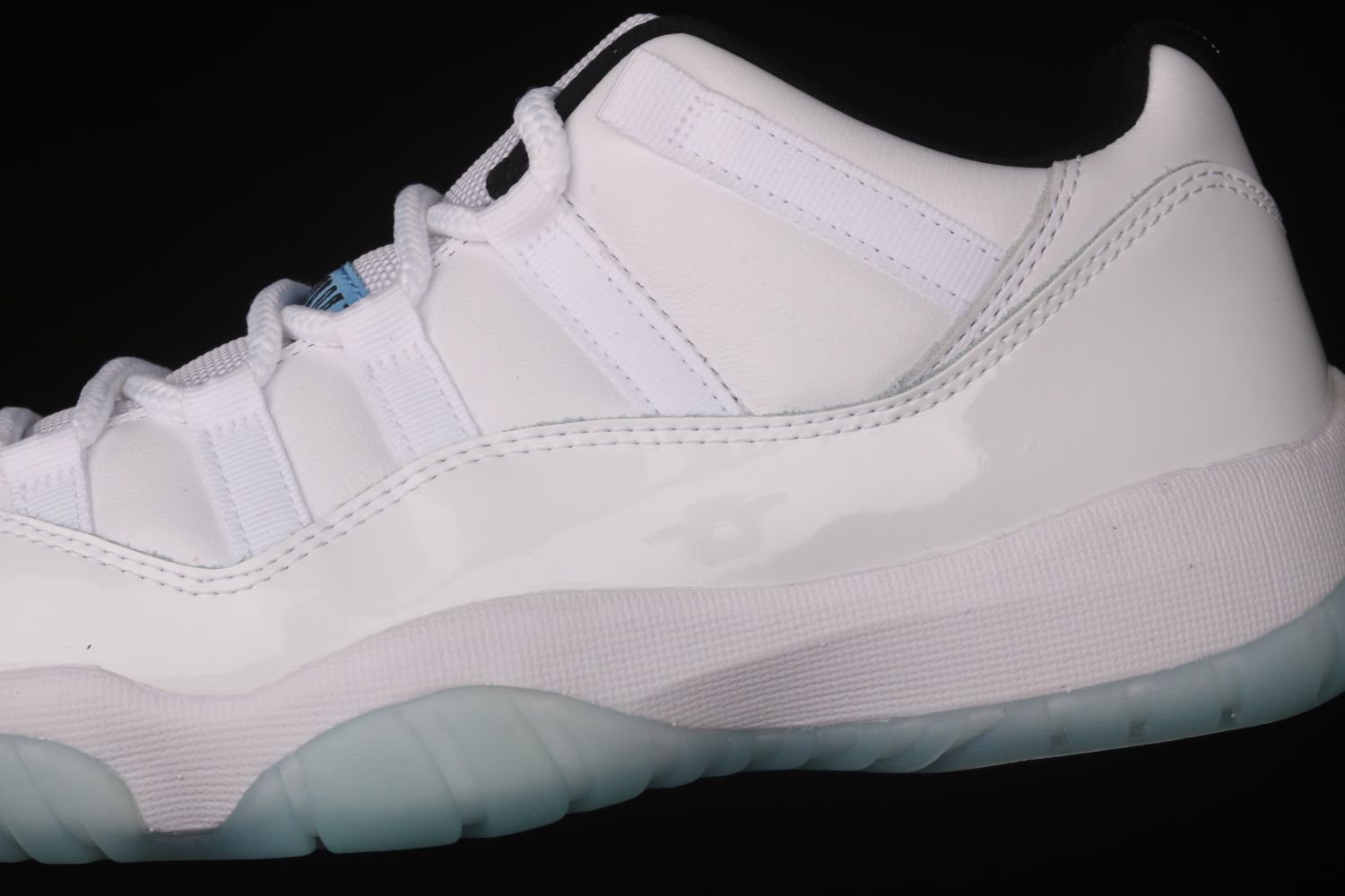 Jordan 11 Retro Low Legend Blue AV2187-117