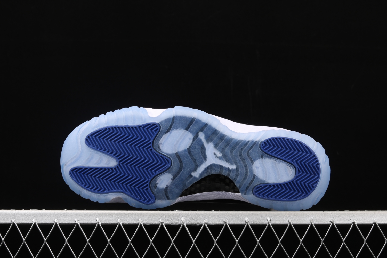 Jordan 11 Retro Space Jam (2016) 378037-003