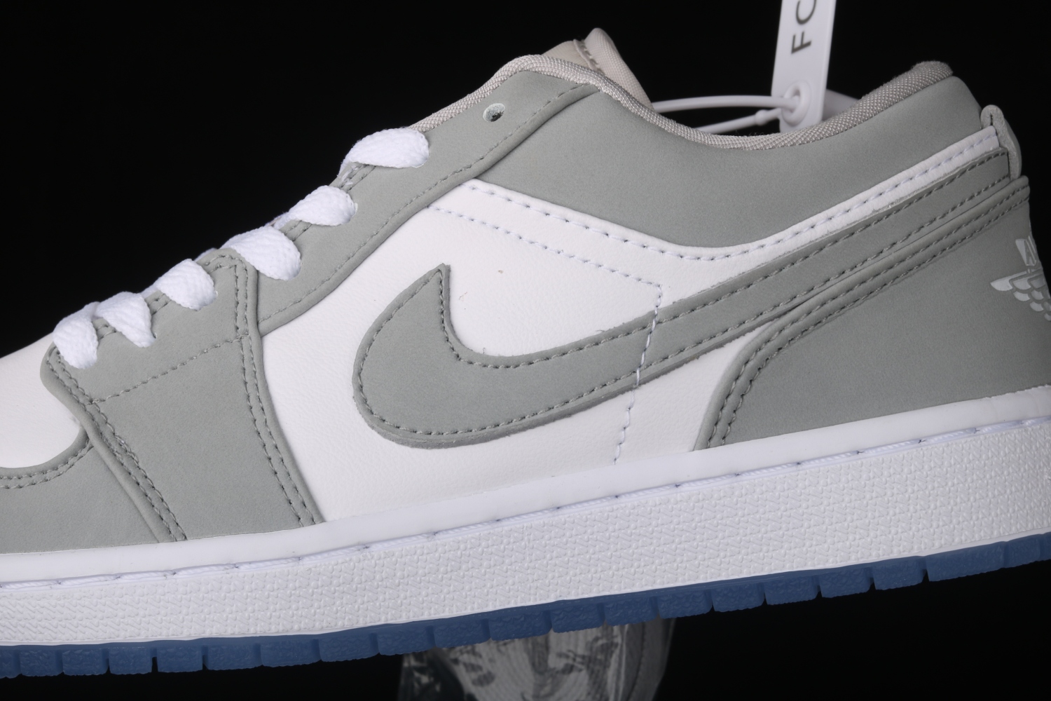 Jordan 1 Low Wolf Grey (W) DC0774-105