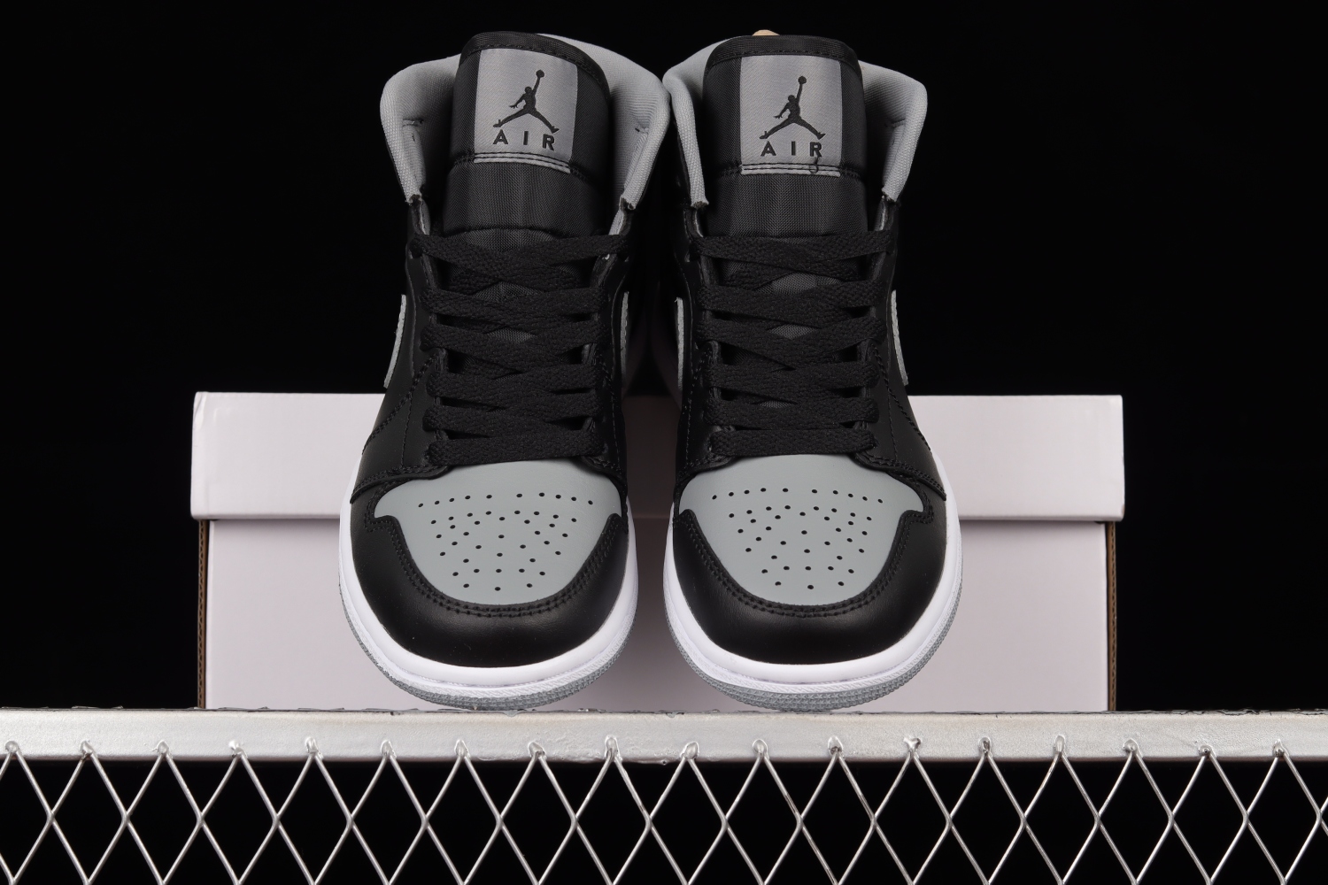 Jordan 1 Mid Shadow (W) BQ6472-007