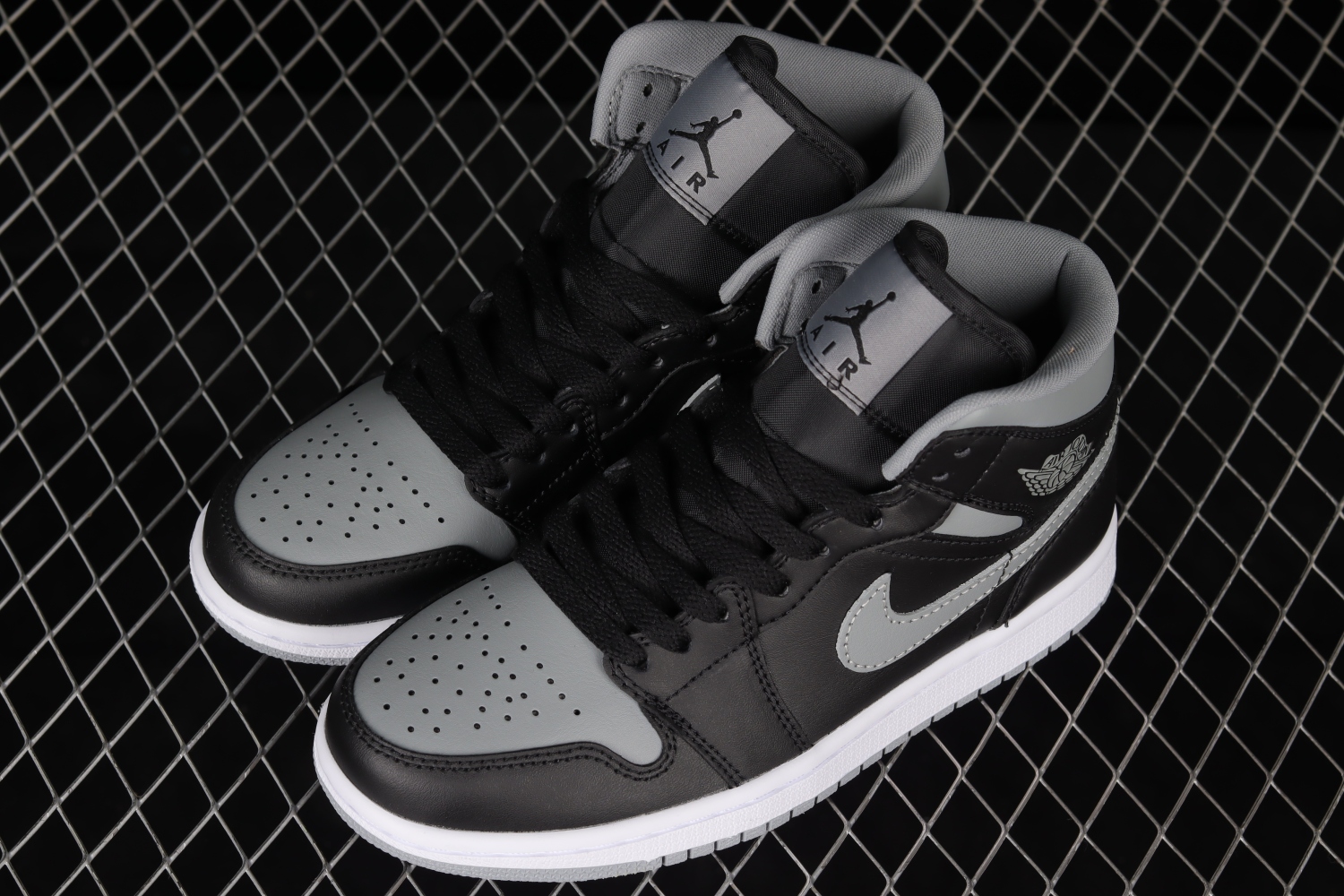 Jordan 1 Mid Shadow (W) BQ6472-007