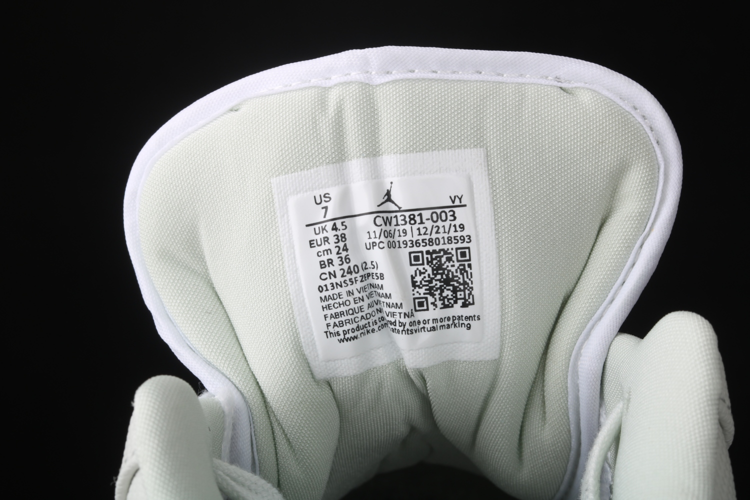 Jordan 1 Low Spruce Aura (W) CW1381-003