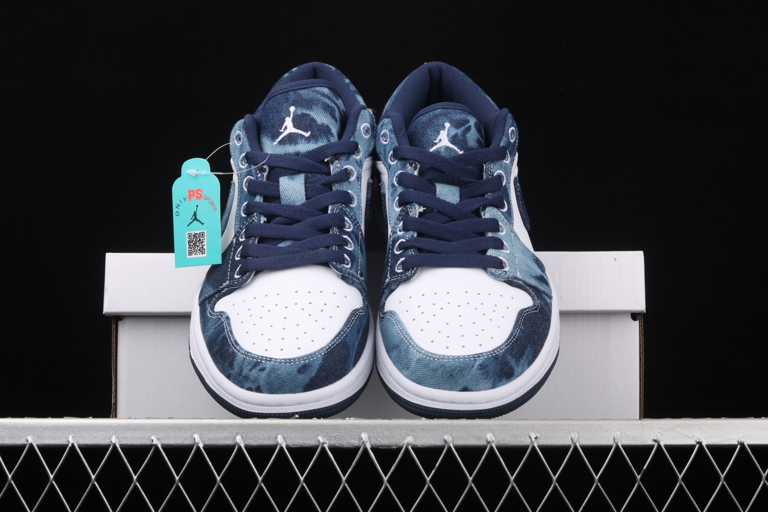 Jordan 1 Low Washed Denim  CZ8455-100