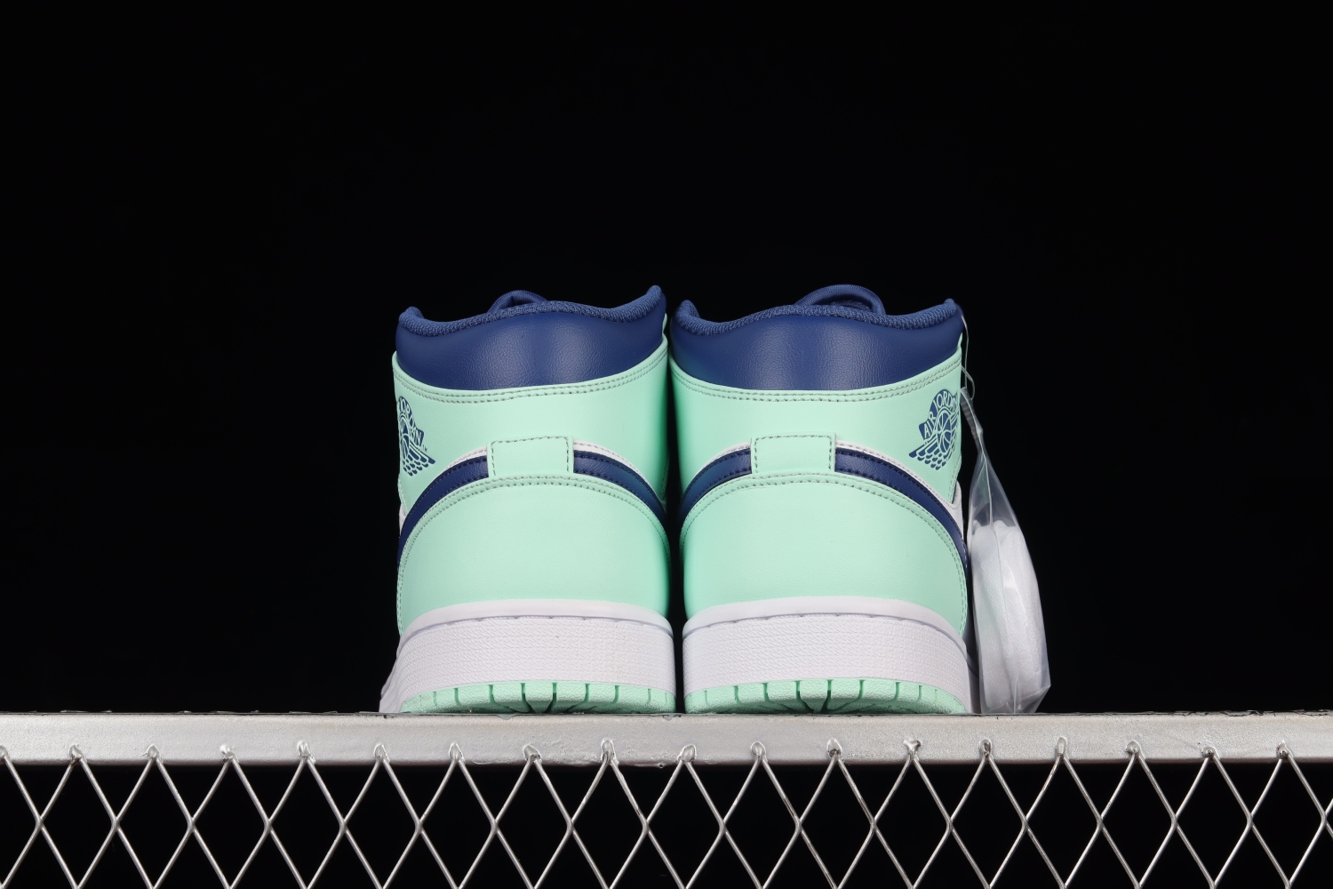 Jordan 1 Mid Blue Mint 554724-413