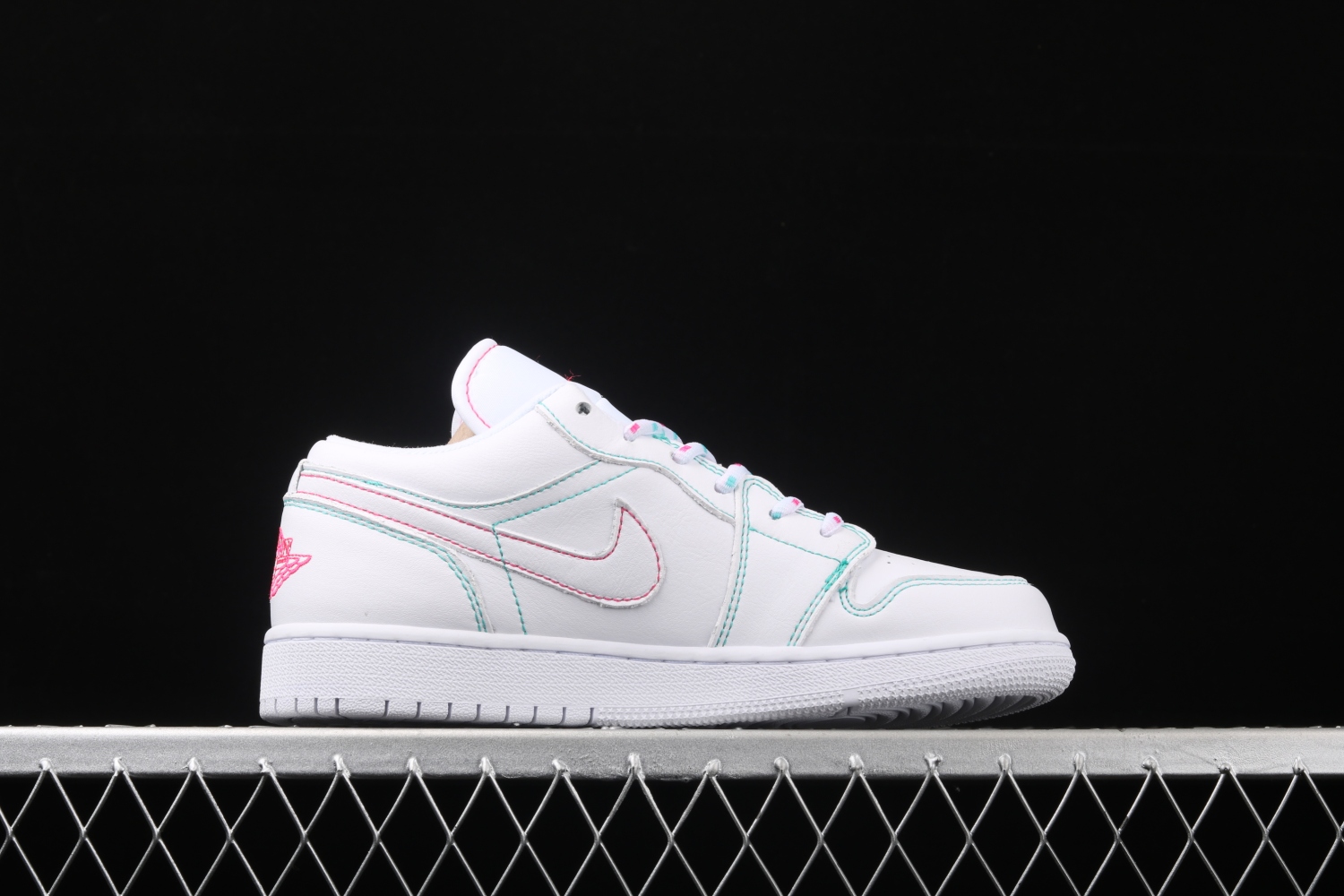 Jordan 1 Low White Green Pink (GS) 554723-101