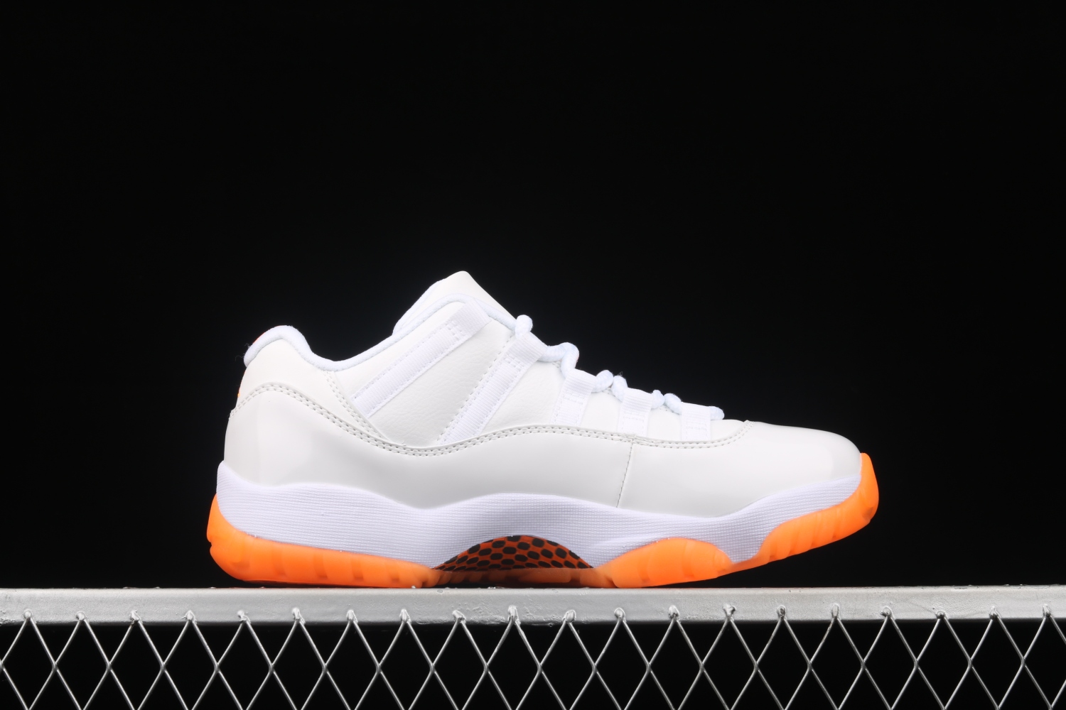 Jordan 11 Retro Low Bright Citrus (W) AH7860-139