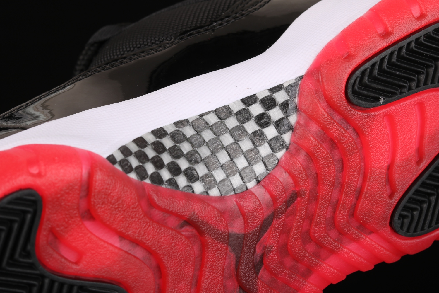 Jordan 11 Retro Low Bred 528895-012
