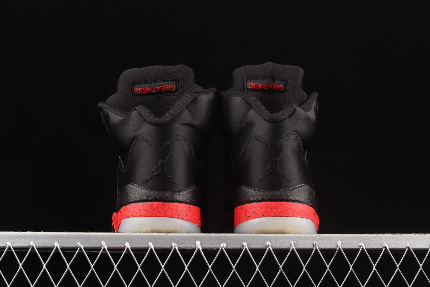 Jordan 5 Retro Satin Bred 136027-006