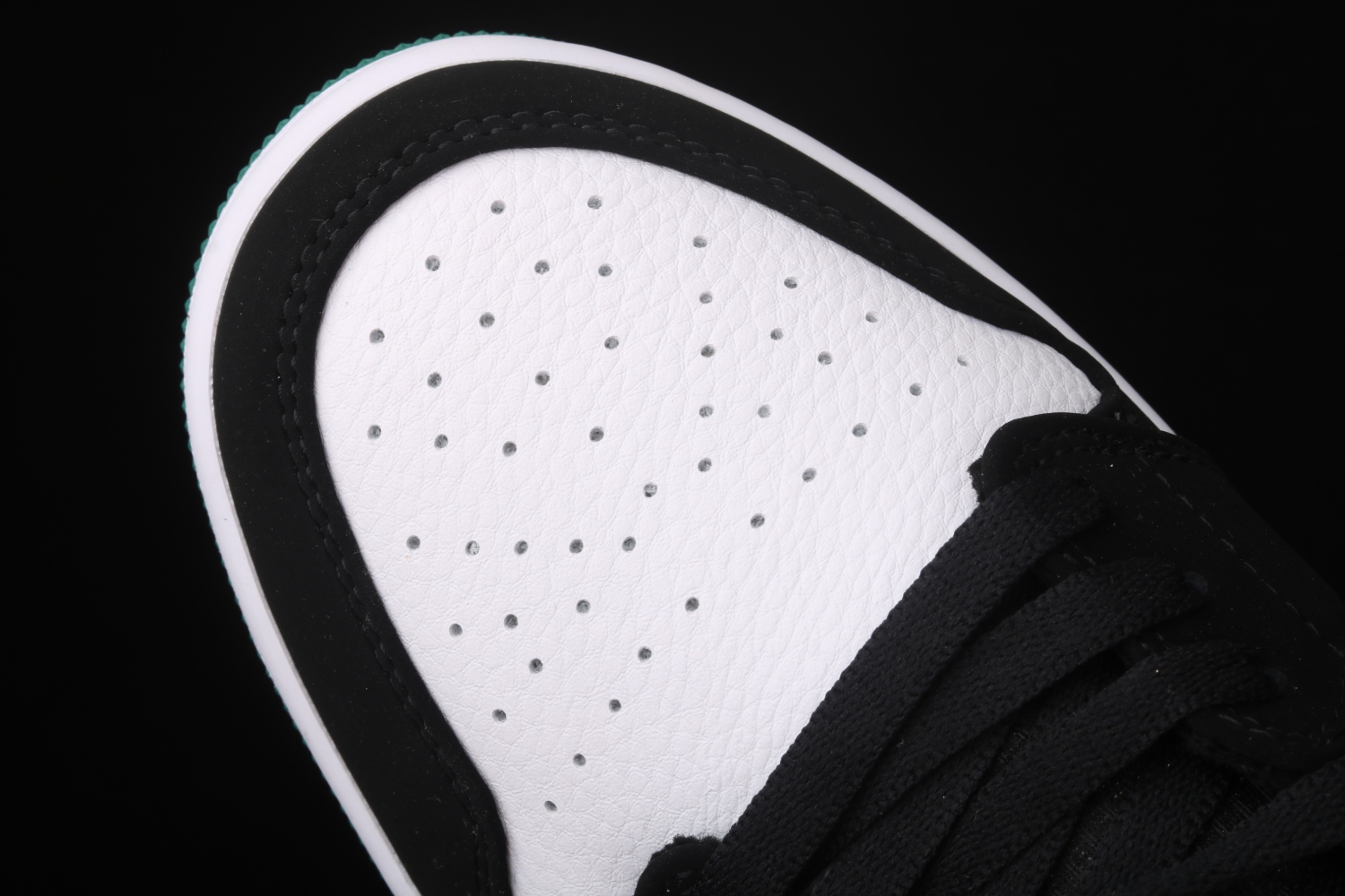 Jordan 1 Low White Black Mystic Green 553558-113