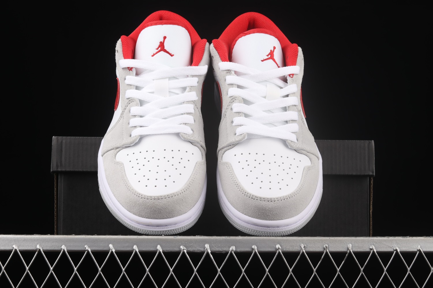 Jordan 1 Low SE Light Smoke Grey Gym Red DC6991-016