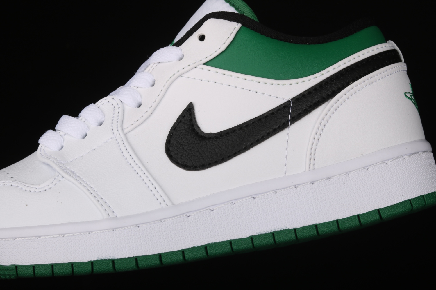 Jordan 1 Low White Lucky Green Black 553558-129
