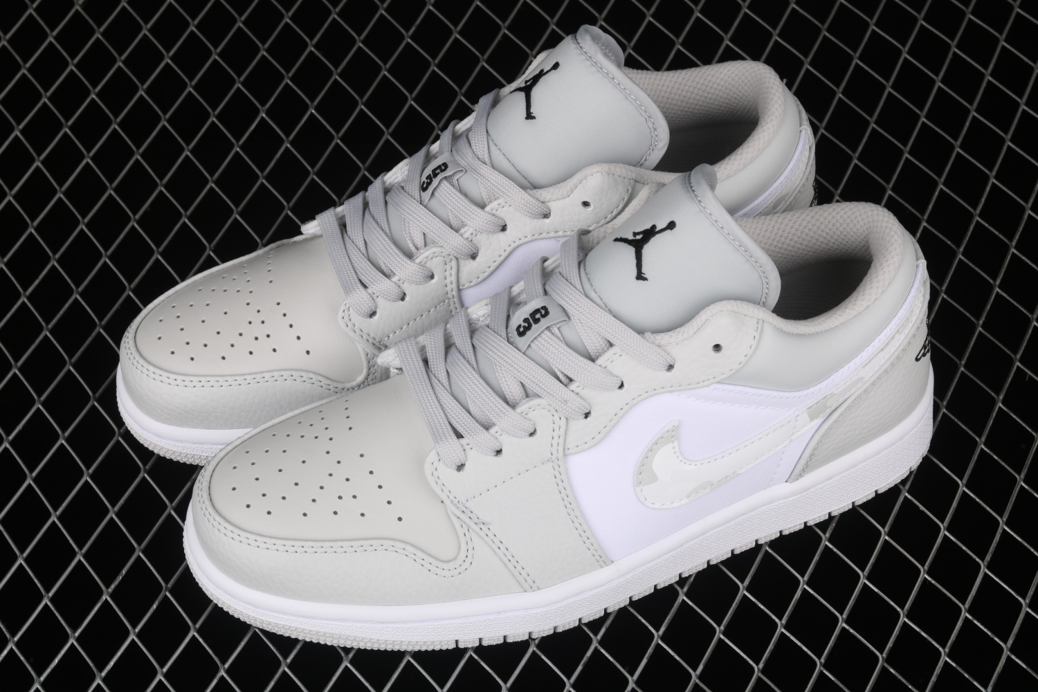 Jordan 1 Low White Camo DC9036-100