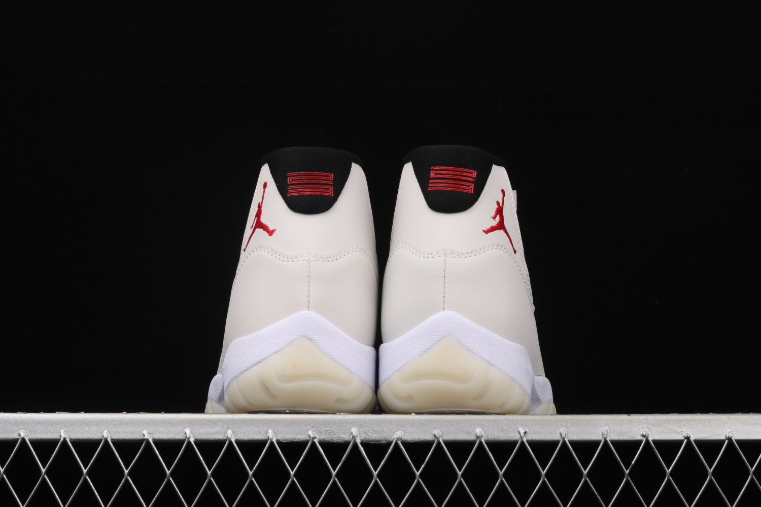 Jordan 11 Retro Platinum Tint 378037-016