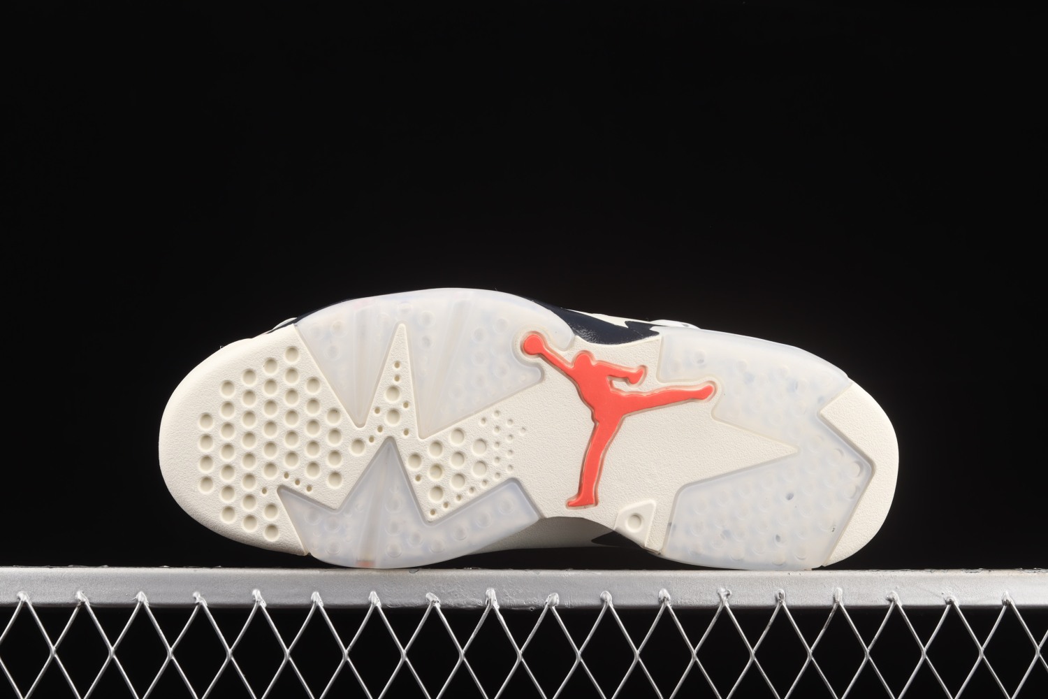 Jordan 6 Retro Tinker  384664-104