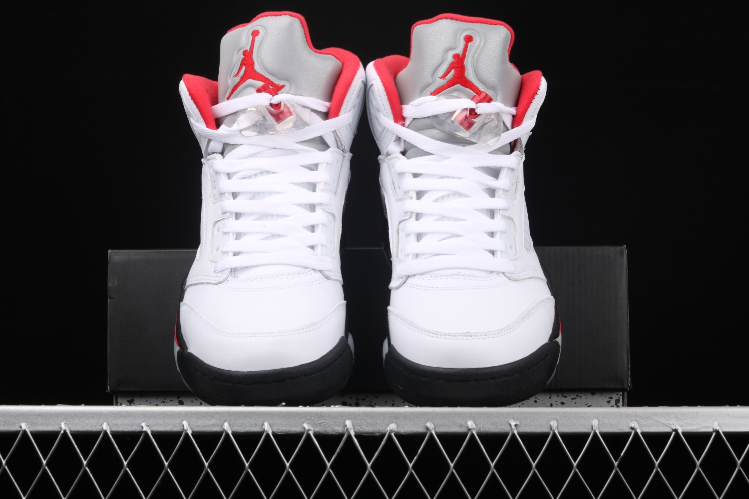 Jordan 5 Retro Fire Red Silver Tongue (2020) DA1911-102