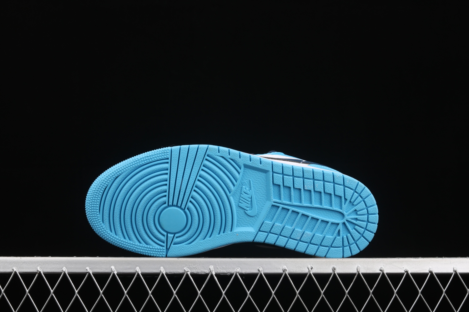 Jordan 1 Low UNC (2021) 553558-144