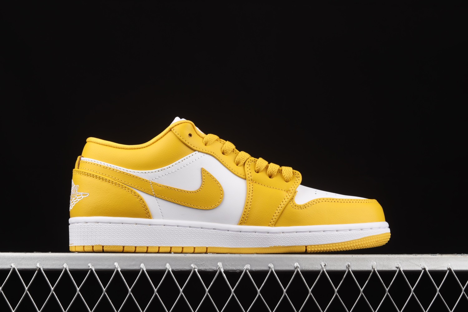 Jordan 1 Low White Pollen (GS) 553560-171