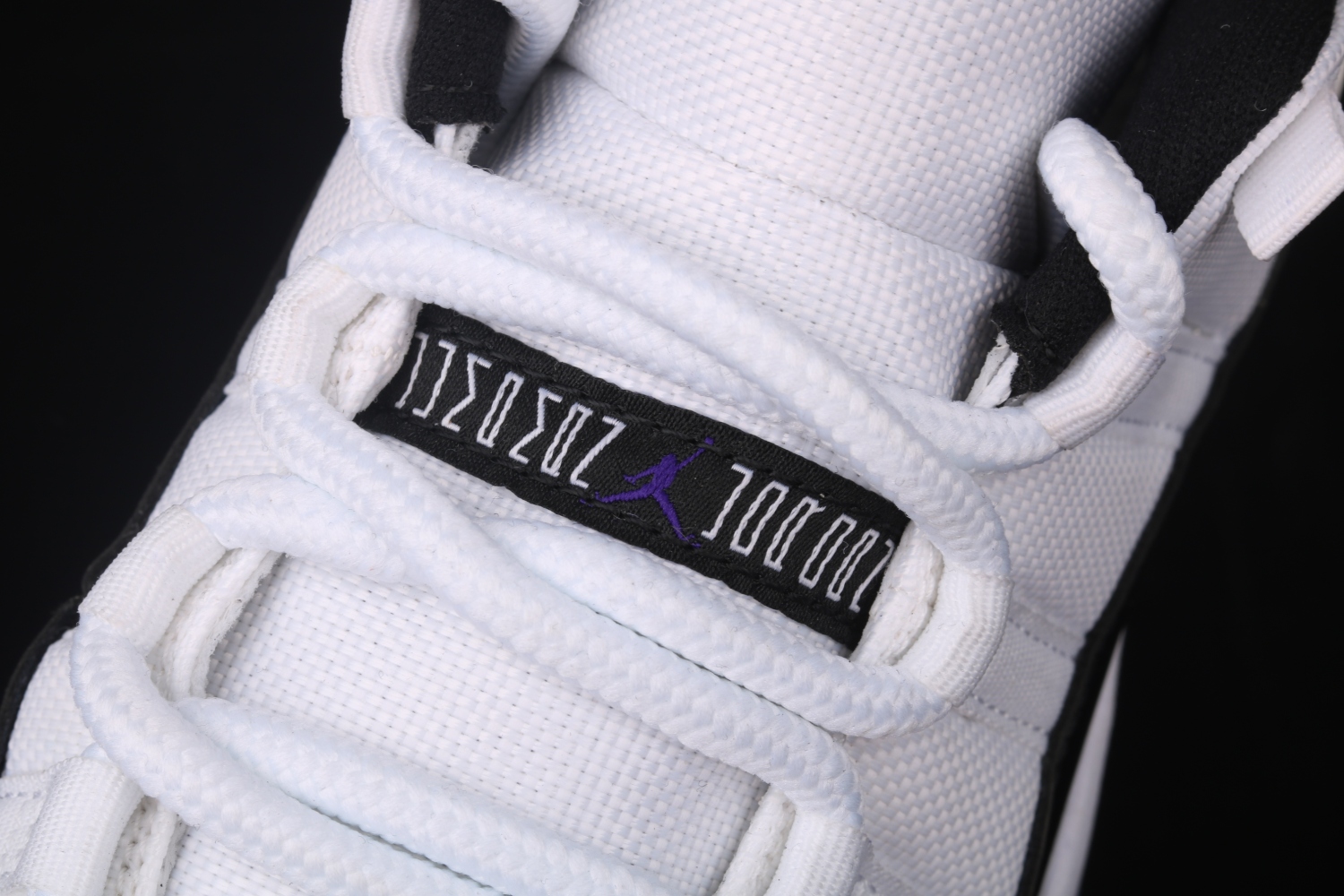Jordan 11 Retro Low Concord  528895-153