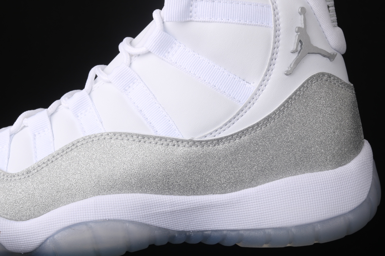 Jordan 11 Retro White Metallic Silver (W) AR0715-100