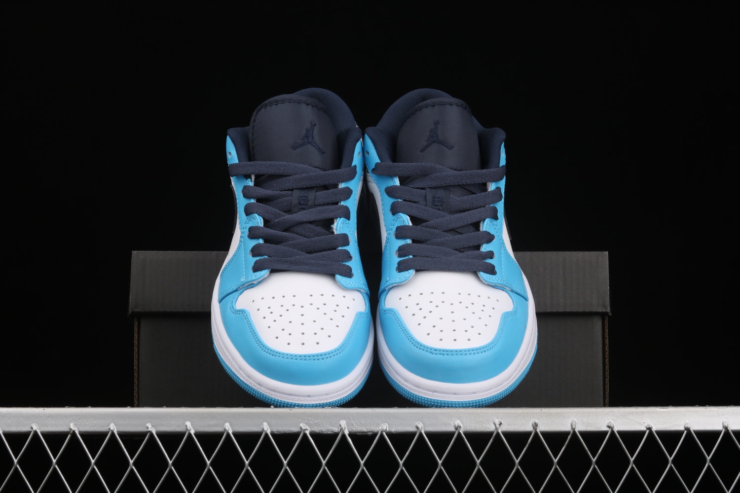 Jordan 1 Low UNC (2021) 553558-144