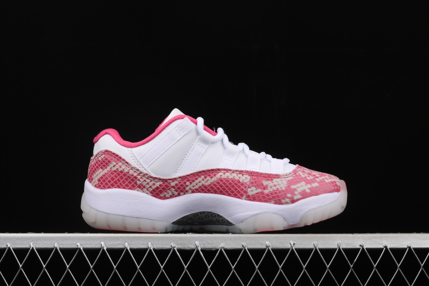 Jordan 11 Retro Low Pink Snakeskin (W) (2019) AH7860-106