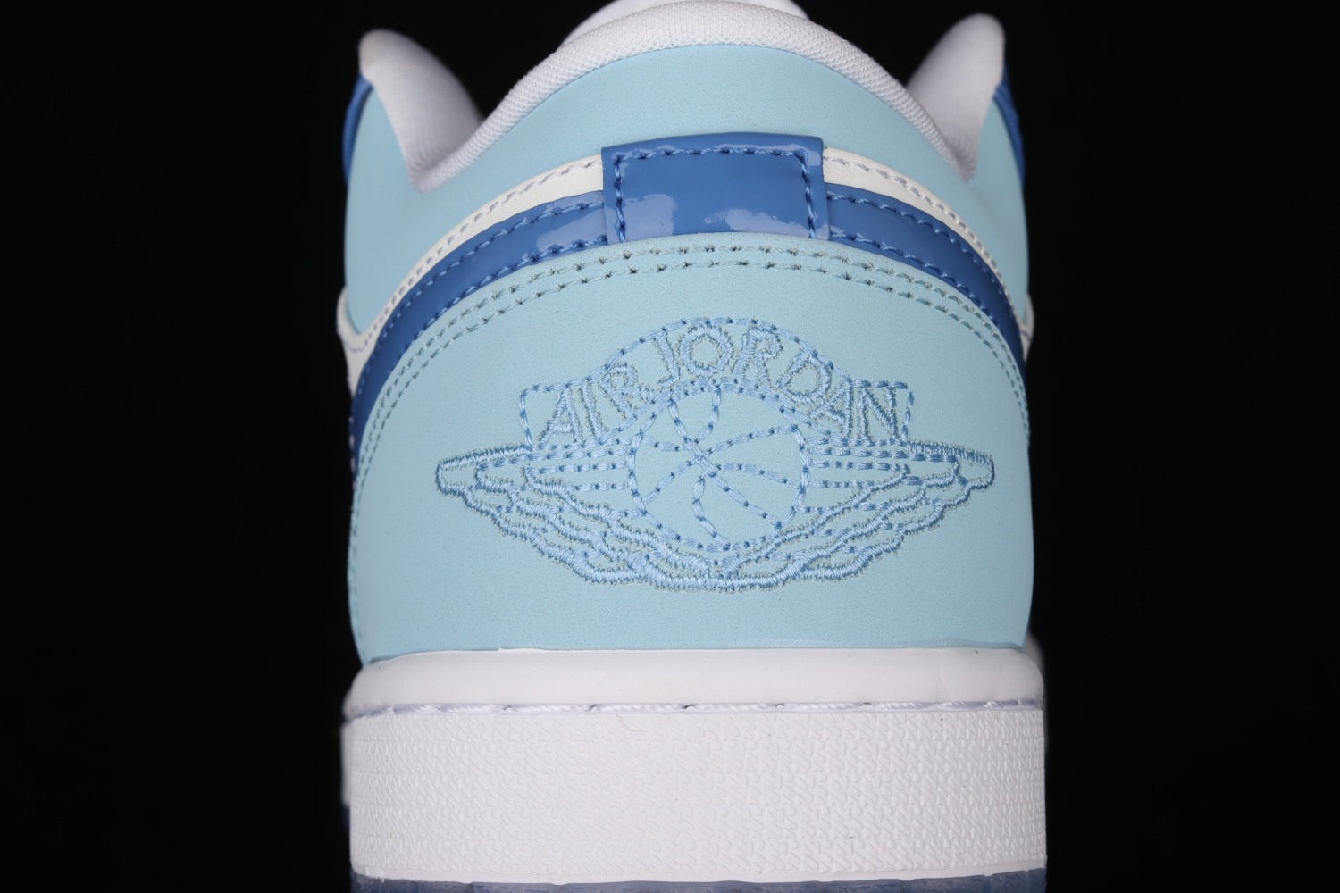 Jordan 1 Low SE Mighty Swooshers DM5442-040