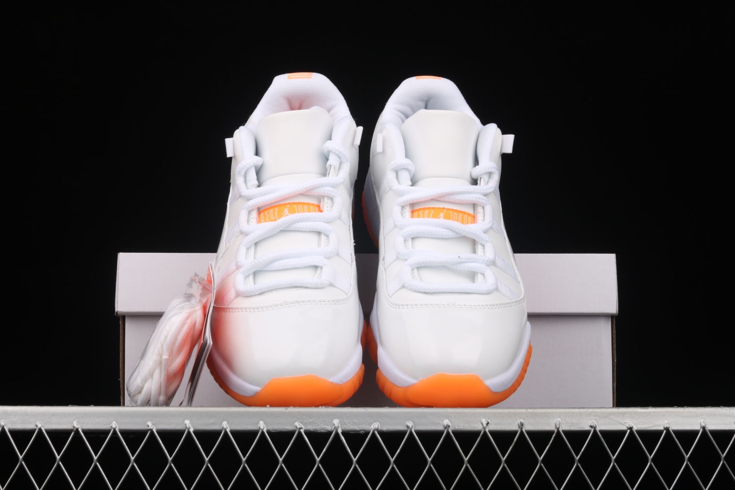Jordan 11 Retro Low Bright Citrus (W) AH7860-139