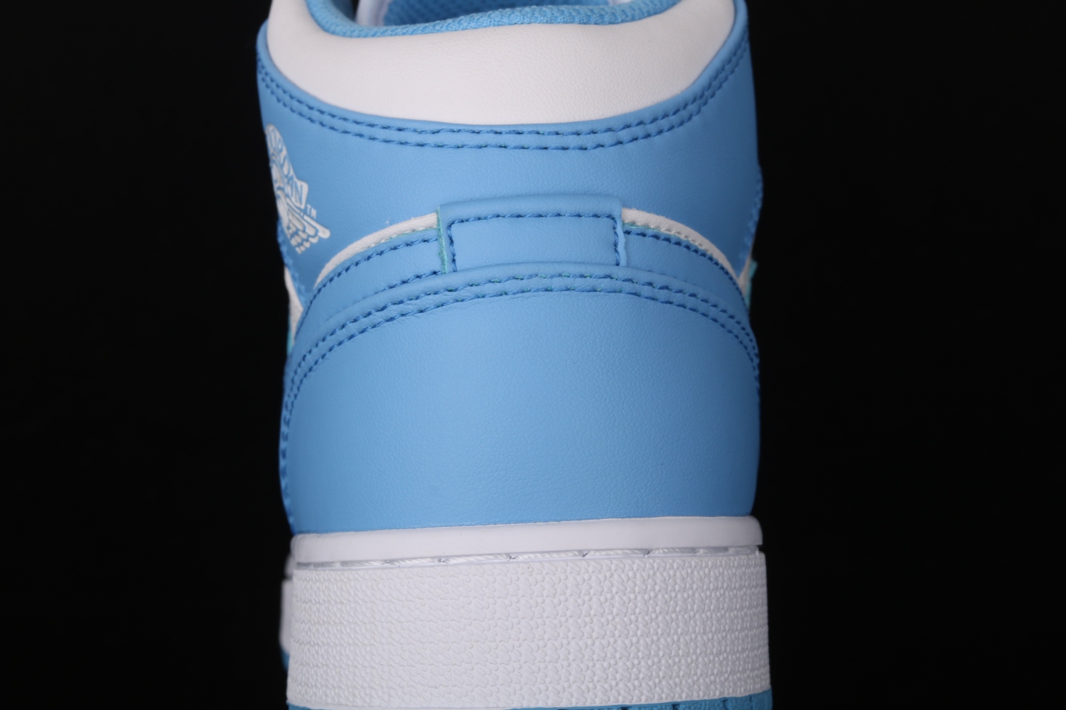 Jordan 1 Retro Mid UNC 554724-106