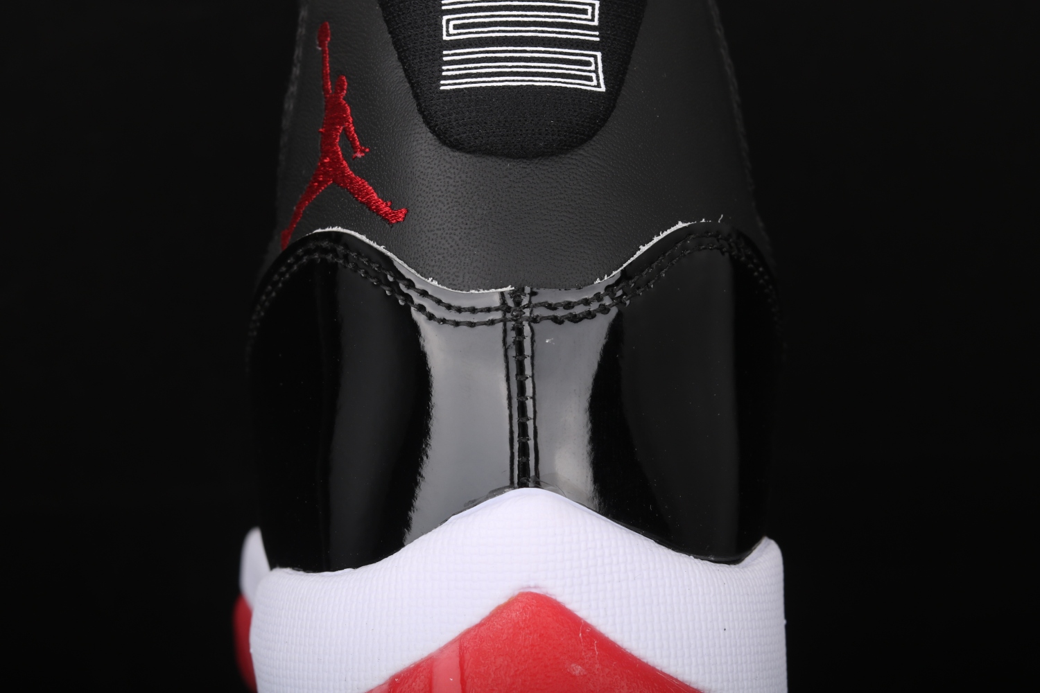 Jordan 11 Retro Playoffs Bred 2019 (GS) 378037-061