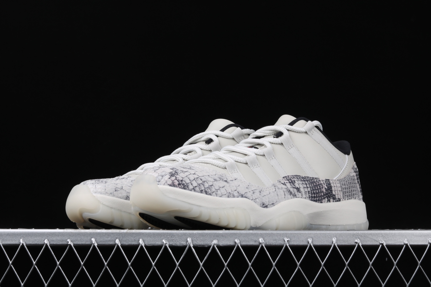 Jordan 11 Retro Low Snake Light Bone CD6846-002