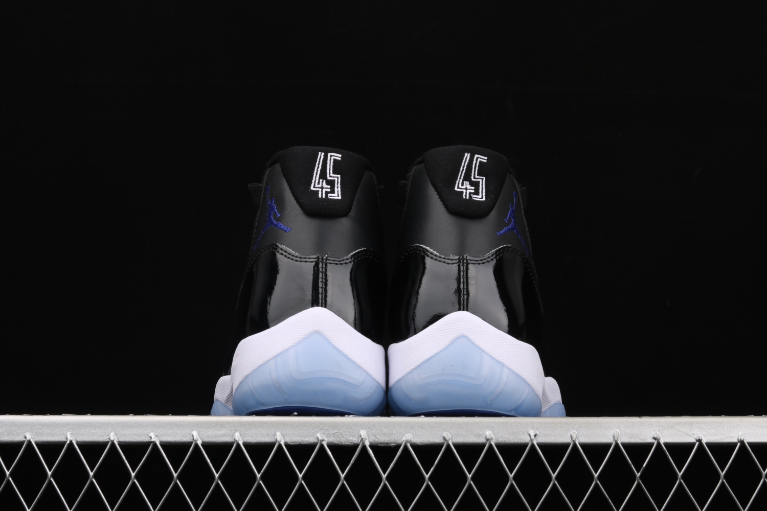 Jordan 11 Retro Space Jam (2016) 378037-003