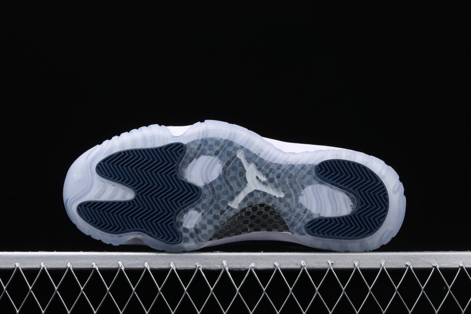 Jordan 11 Retro Low Snake Navy (2019) CD6846-102