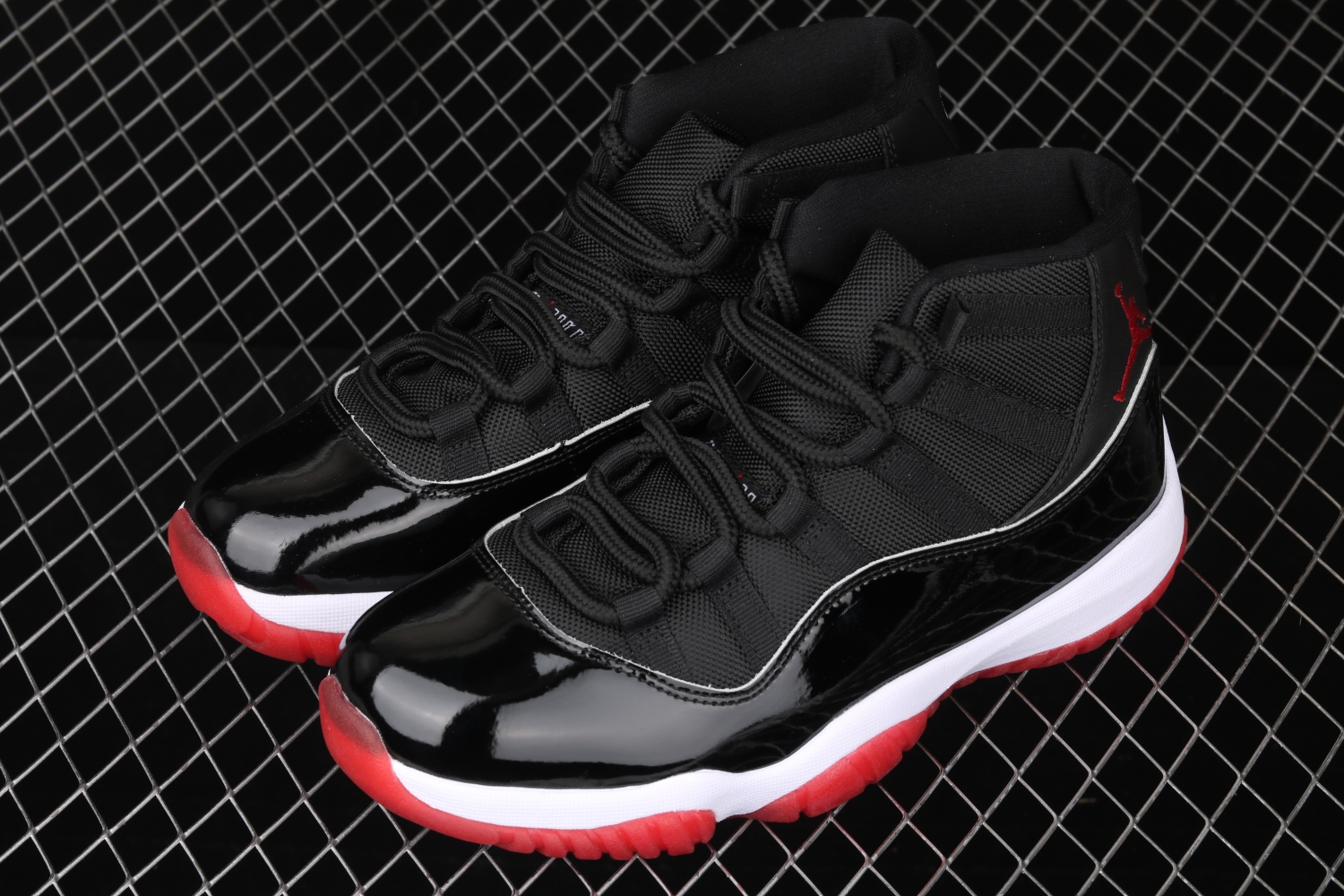 Jordan 11 Retro Playoffs Bred 2019 (GS) 378037-061