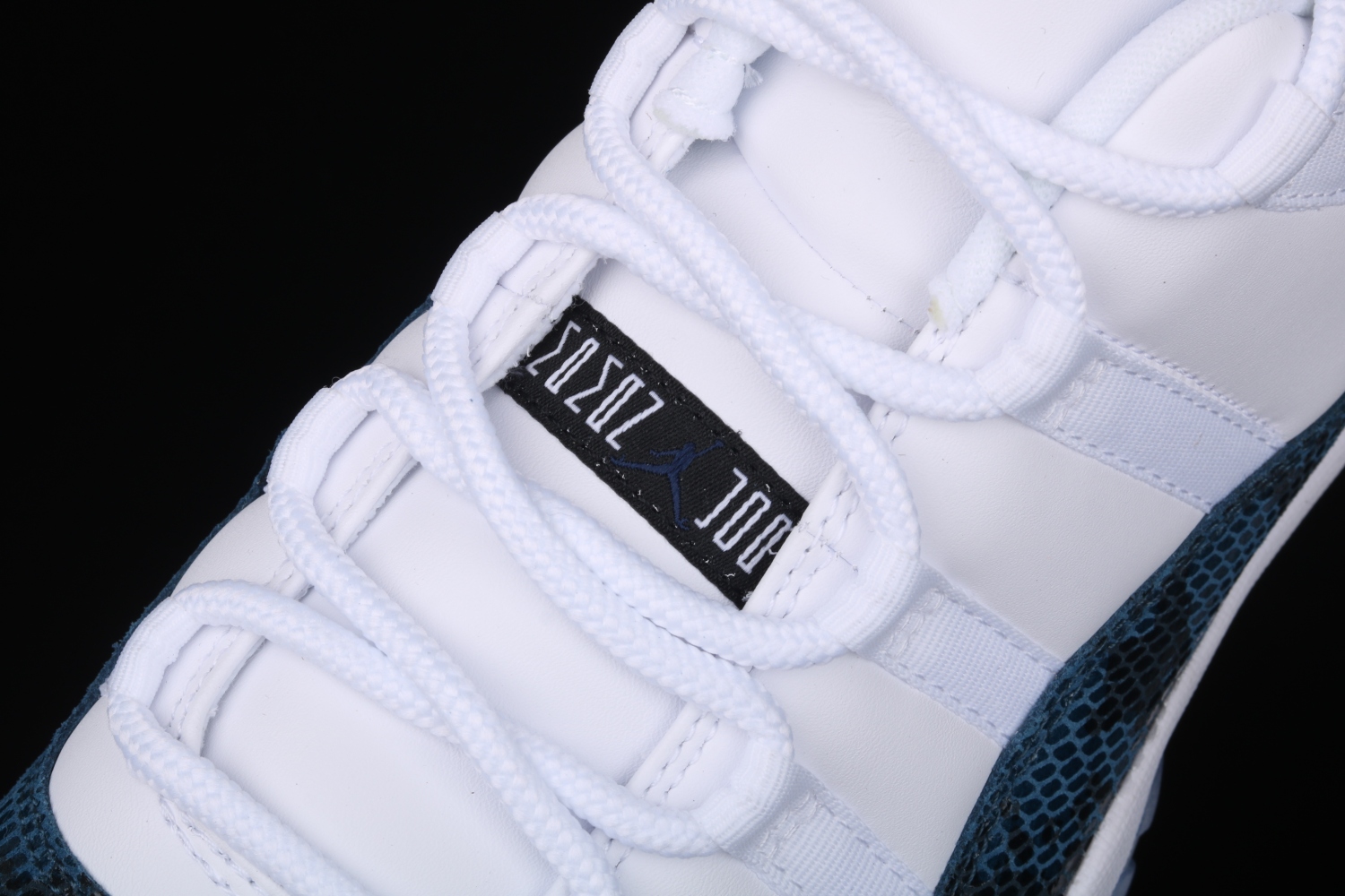 Jordan 11 Retro Low Snake Navy (2019) CD6846-102