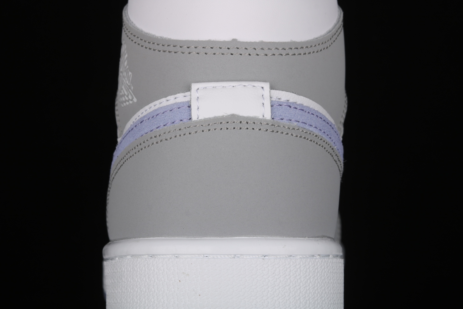 Jordan 1 Mid Wolf Grey Aluminum (W)  BQ6472-105