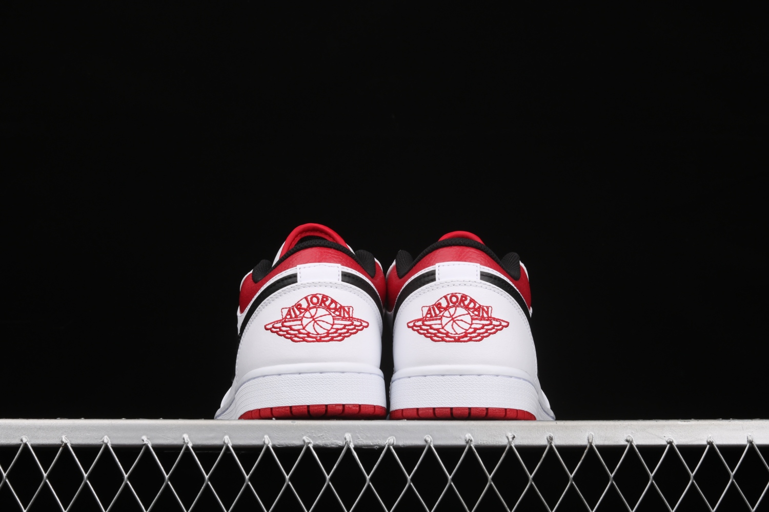 Jordan 1 Low White University Red Black 553558-118