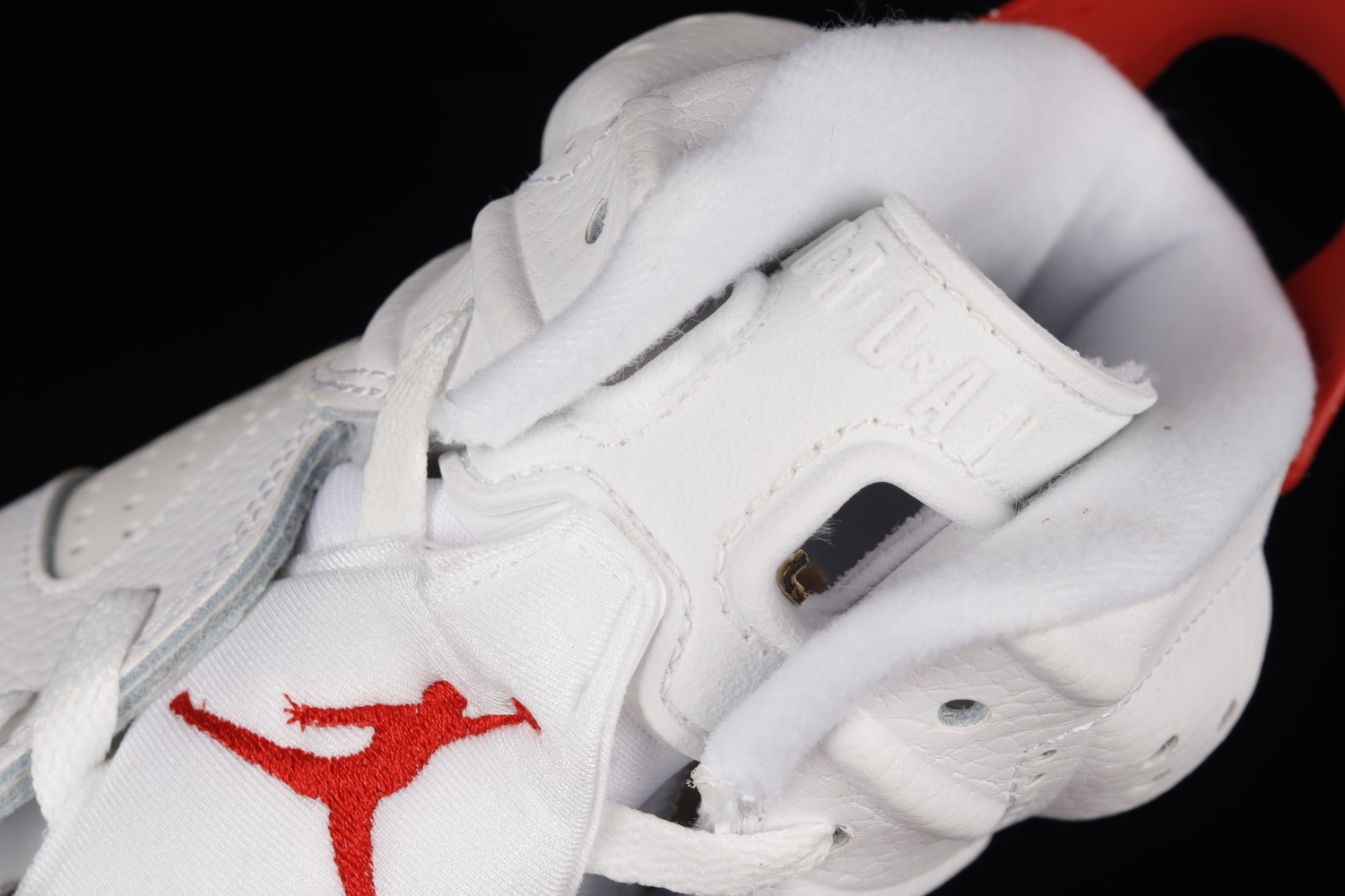 Jordan 6 Retro Red Oreo CT8529-162