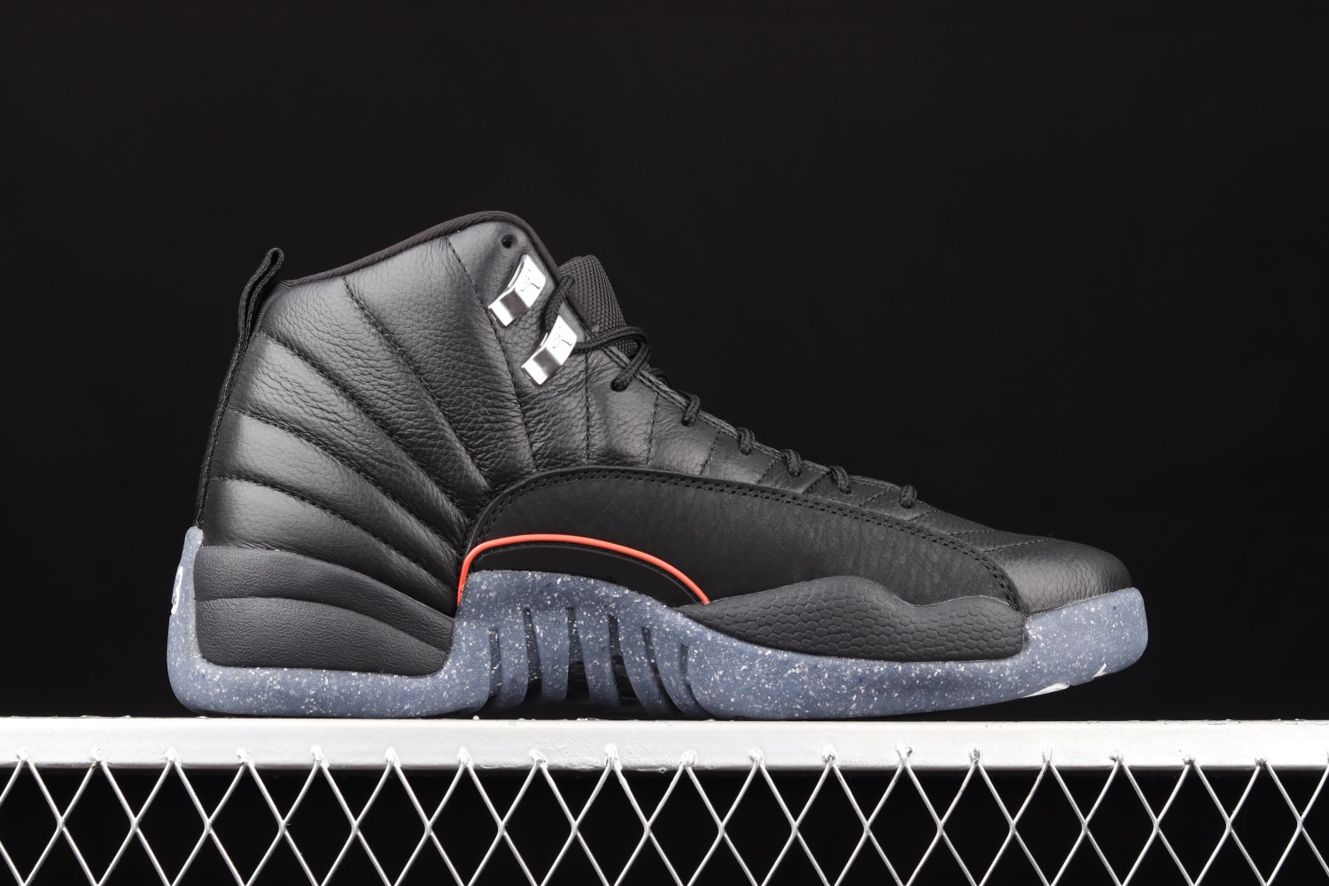 Jordan 12 Retro Utility DC1062-006