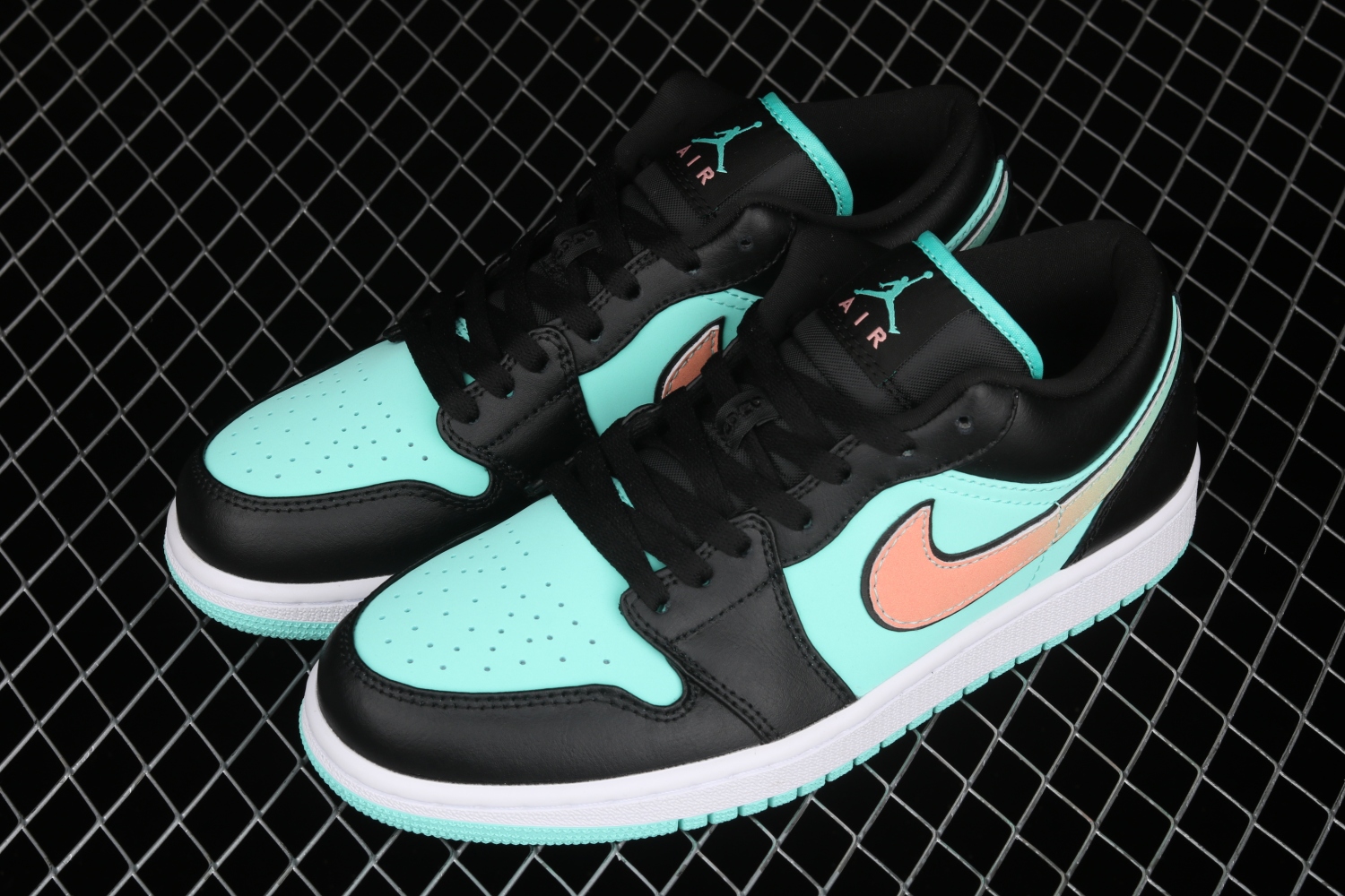 Jordan 1 Low SE Tropical Twist CK3022-301