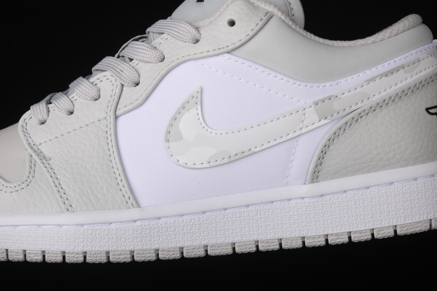 Jordan 1 Low White Camo DC9036-100
