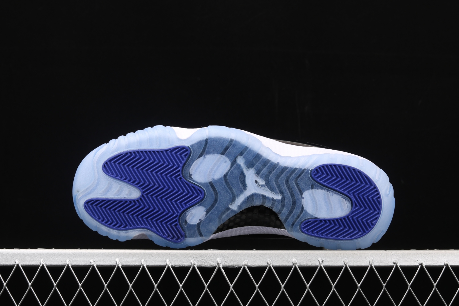 Jordan 11 Retro Concord (2018) 378037-100