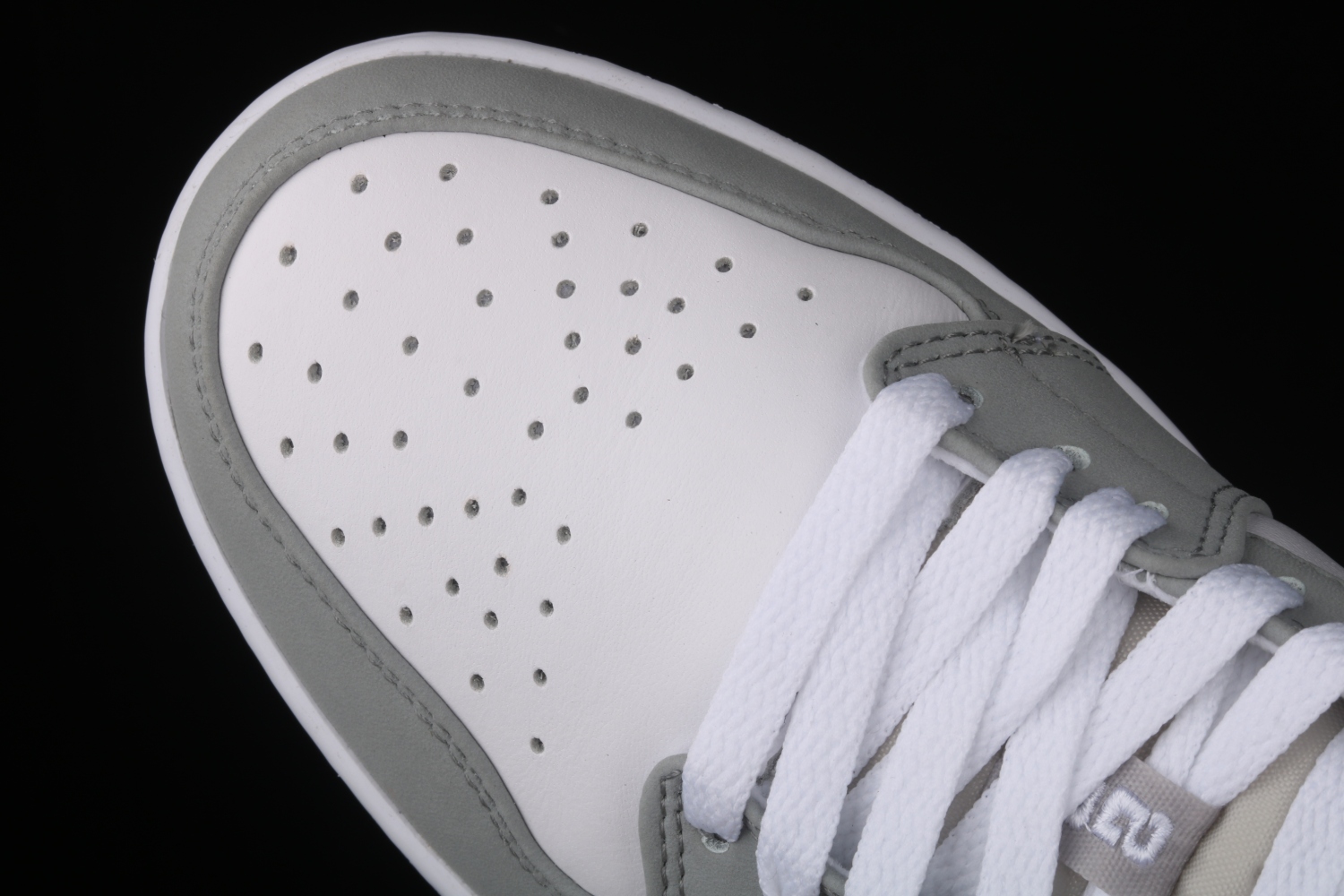 Jordan 1 Low Wolf Grey (W) DC0774-105