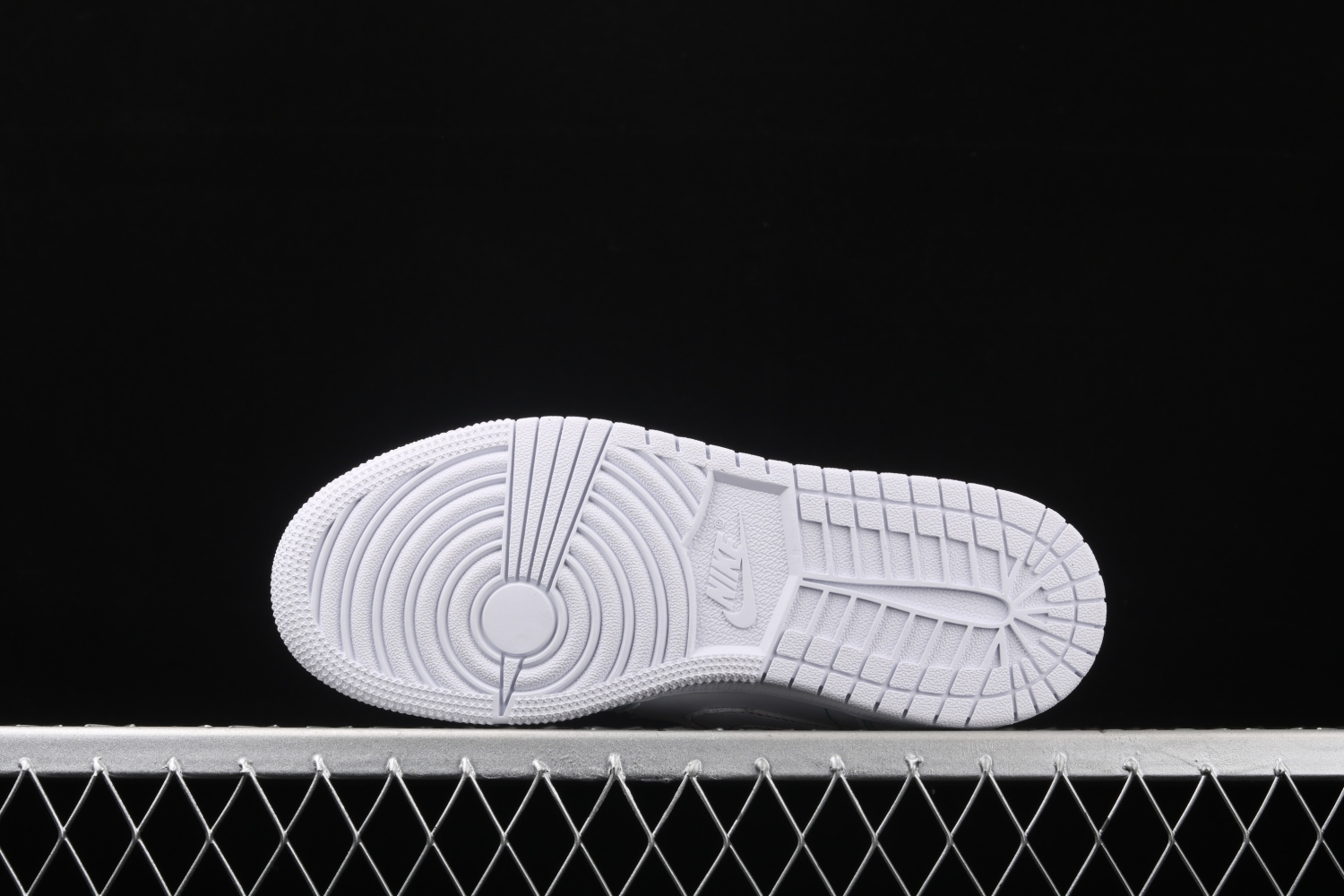 Jordan 1 Low White Green Pink (GS) 554723-101