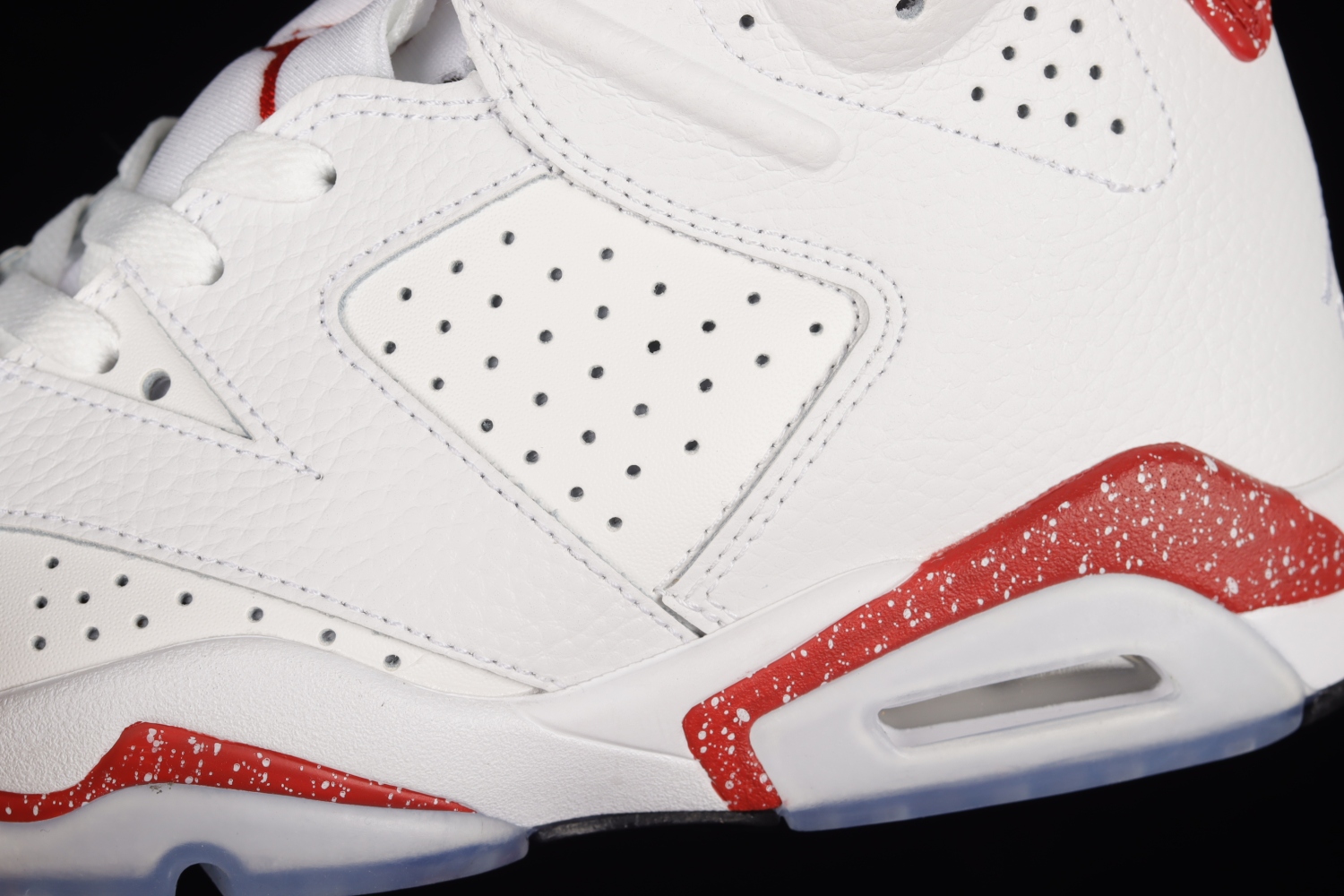 Jordan 6 Retro Red Oreo CT8529-162