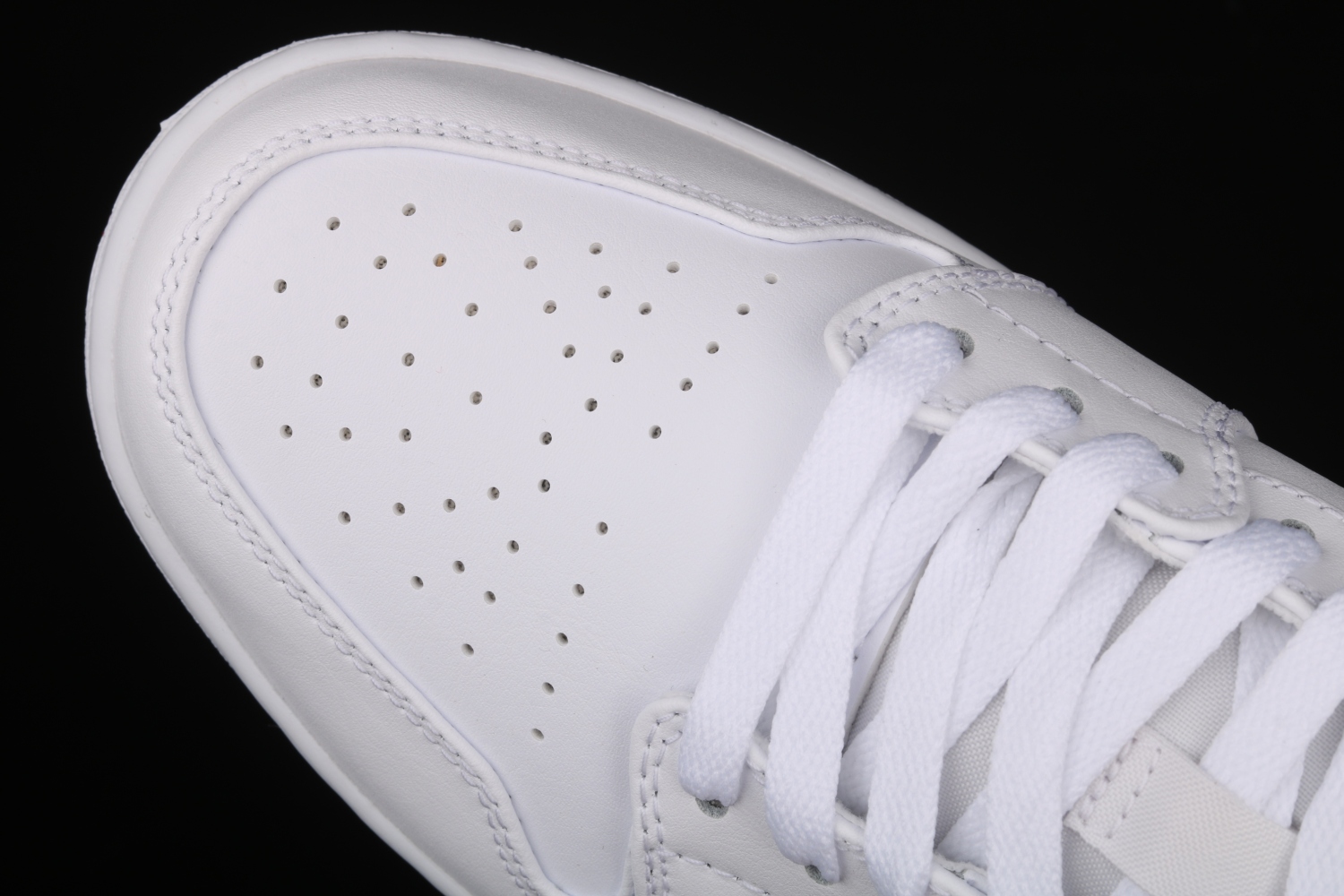 Jordan 1 Low White University Red Black 553558-118
