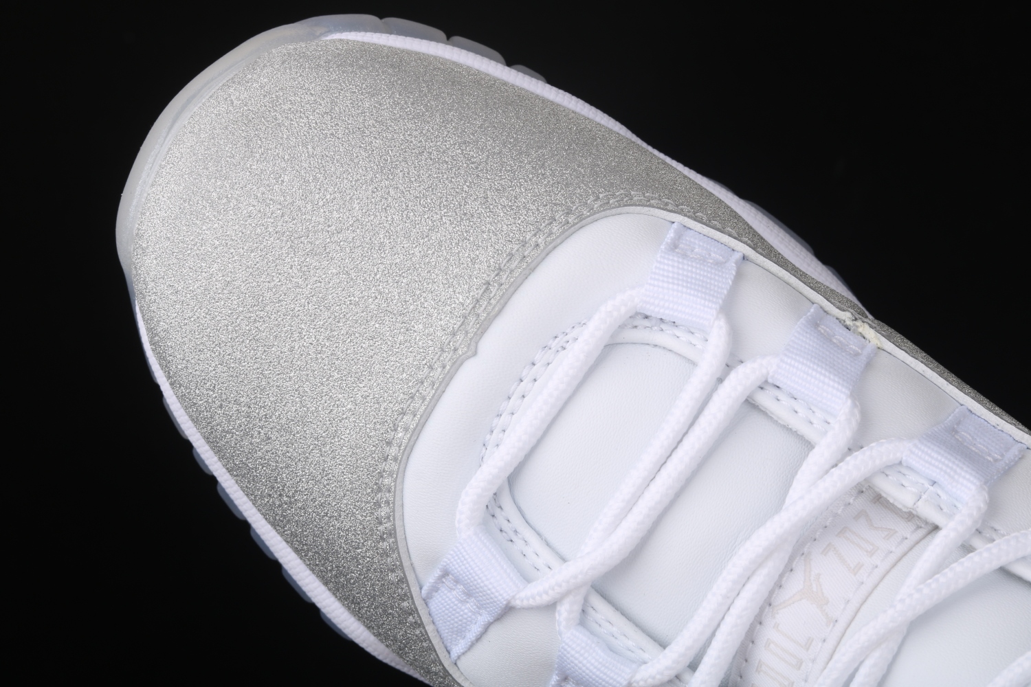 Jordan 11 Retro White Metallic Silver (W) AR0715-100